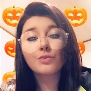 Meet your Posher, Sophia